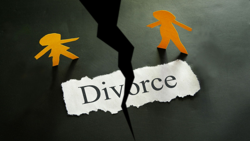 Role of a Financial Advisor Divorce Specialist in Phoenix, AZ