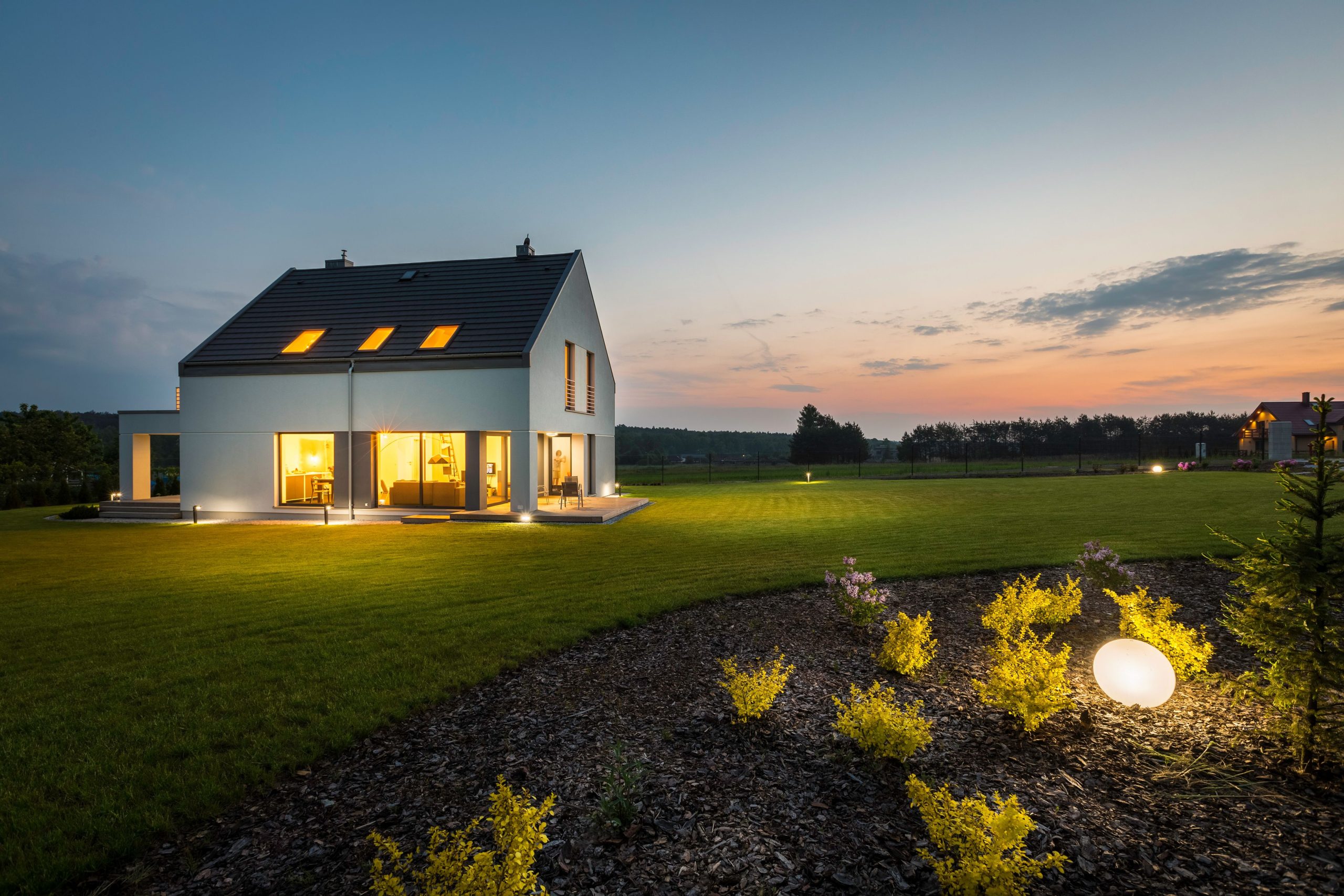 Revamp Your Home This Holiday With Residential Holiday Lighting
