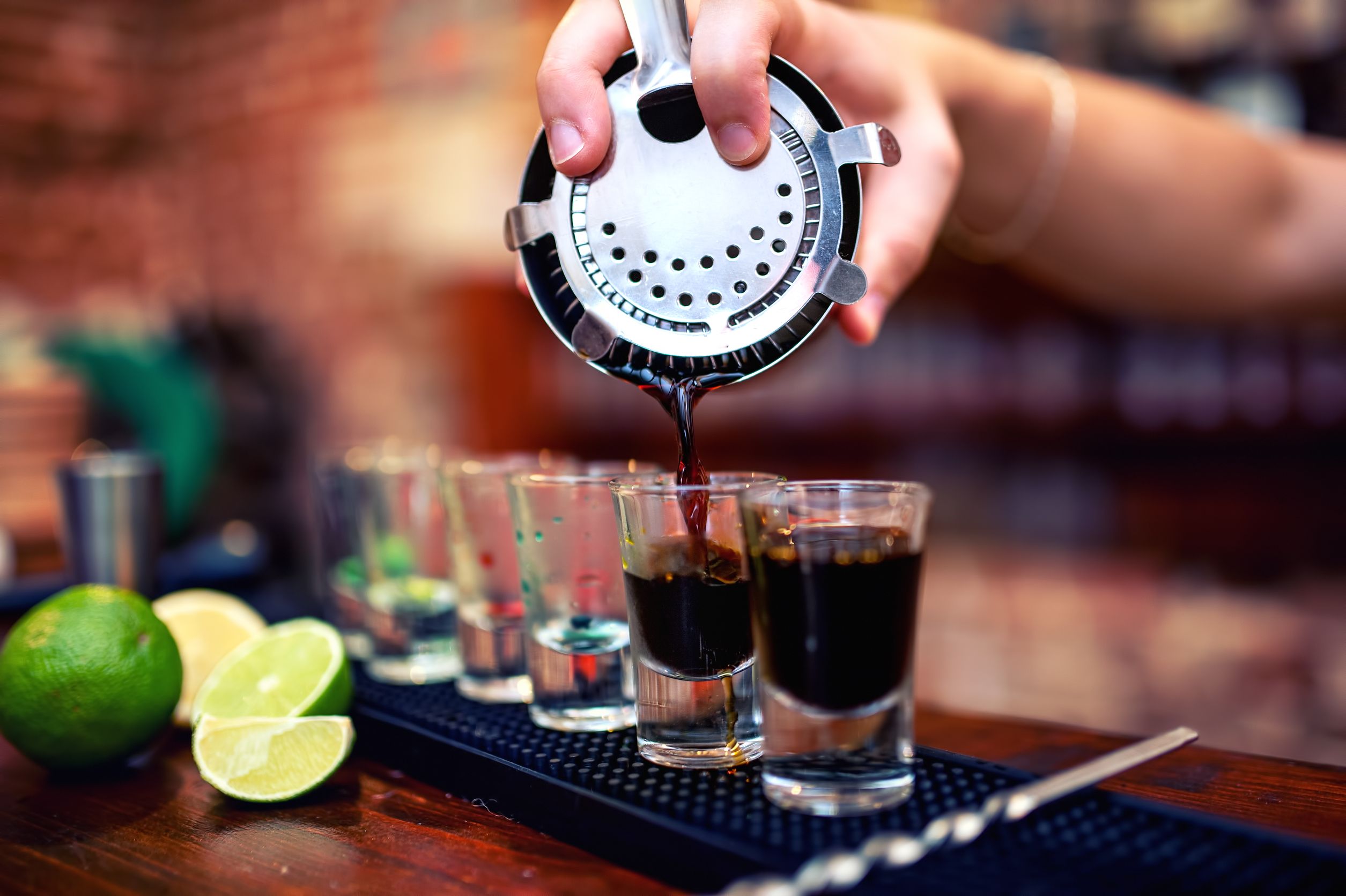 4 Grooming Tips for a Night Out at a Party Bar in Scottsdale, AZ